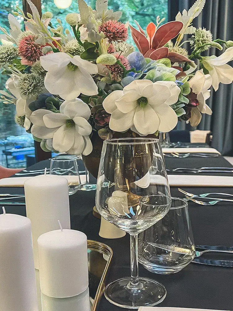 Lazoo Restaurant and  Lounge